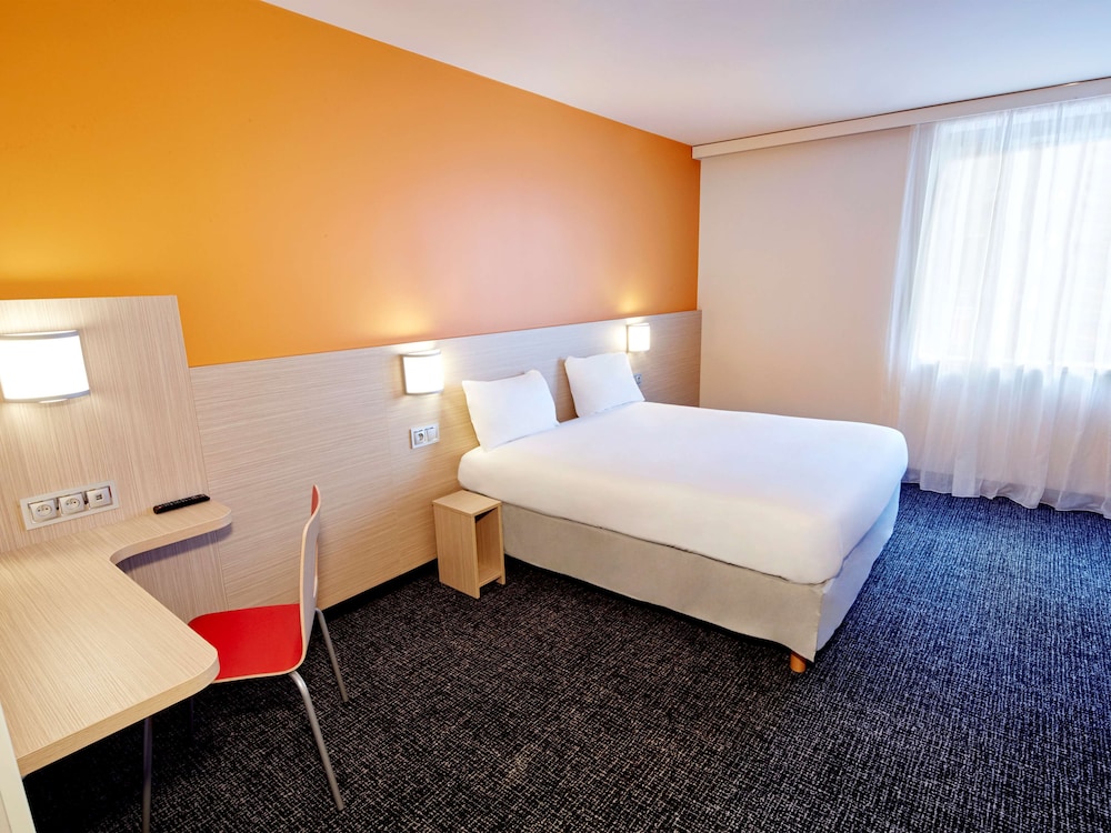 Standard Room, 1 Double Bed - Photo 11