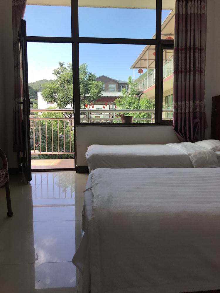 Standard Twin Room photo 3