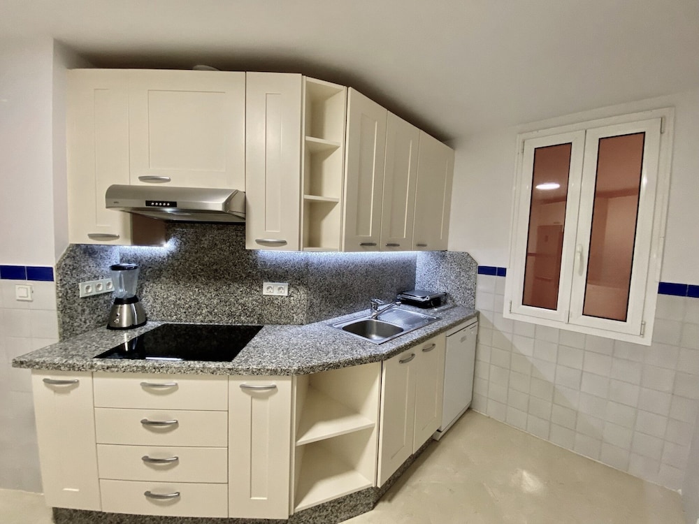 Luxury Apartment photo 2