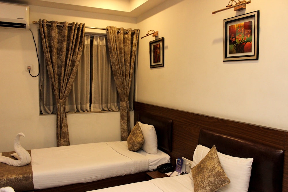 Executive Room - Photo 2