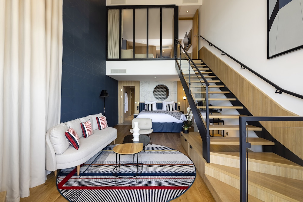 Superior Duplex, Sea View - Photo 2