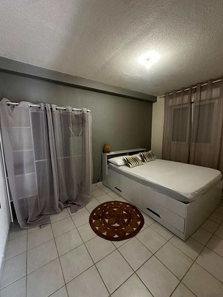 Apartment photo 1