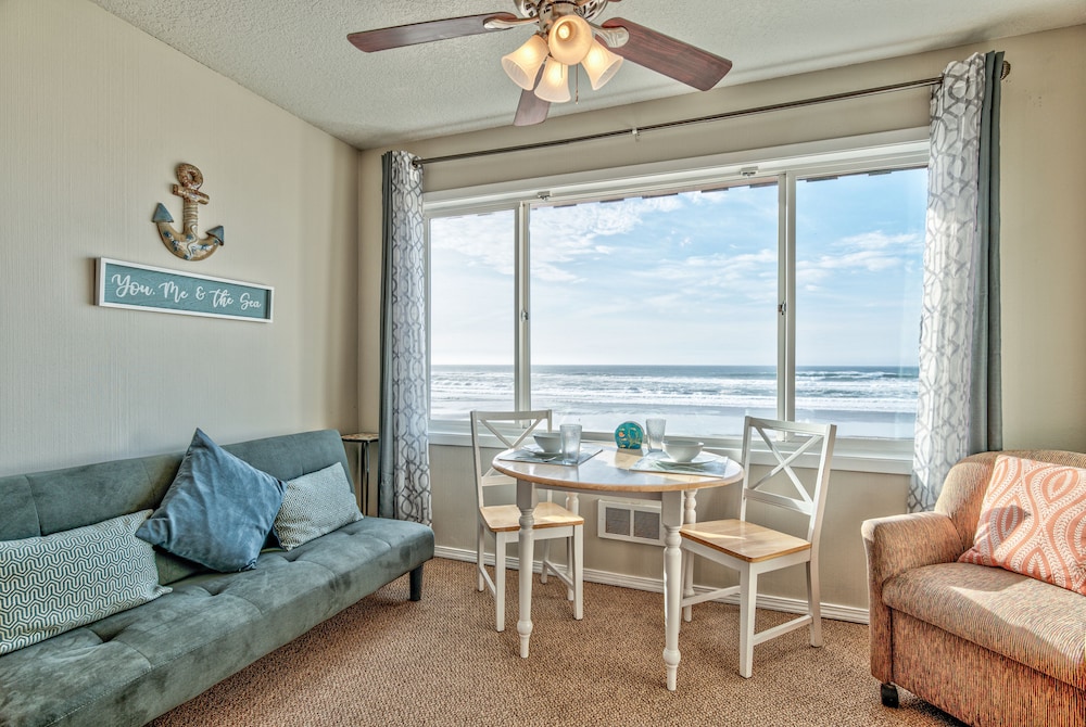 Superior Condo, 1 Bedroom, Ocean View, Oceanfront photo 1