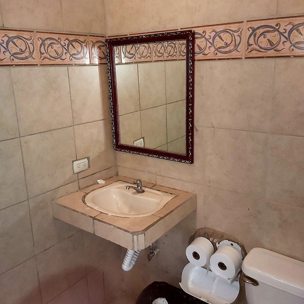 Family House, 3 Bedrooms, Kitchen, City View