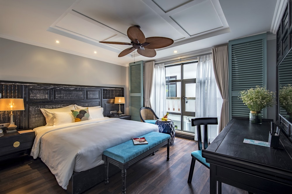 Deluxe Room, Connecting Rooms