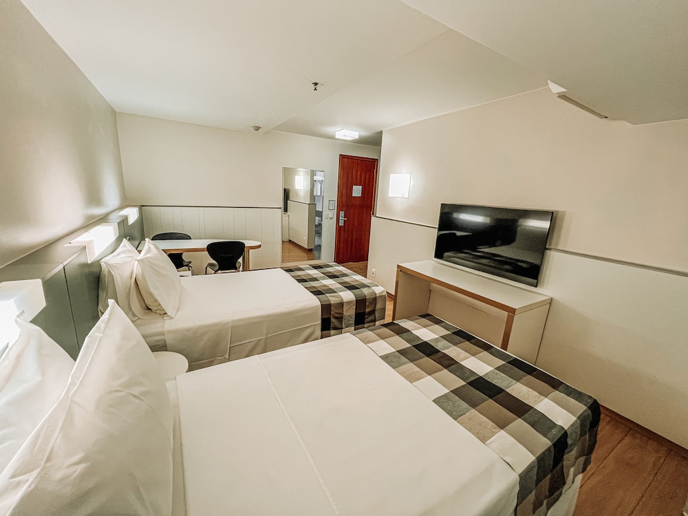 Standard Single Room - Photo 2