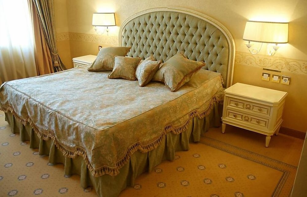 Comfort Suite photo 1