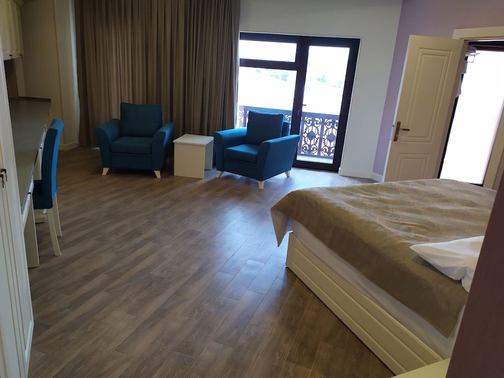 Superior Double Room, Garden View