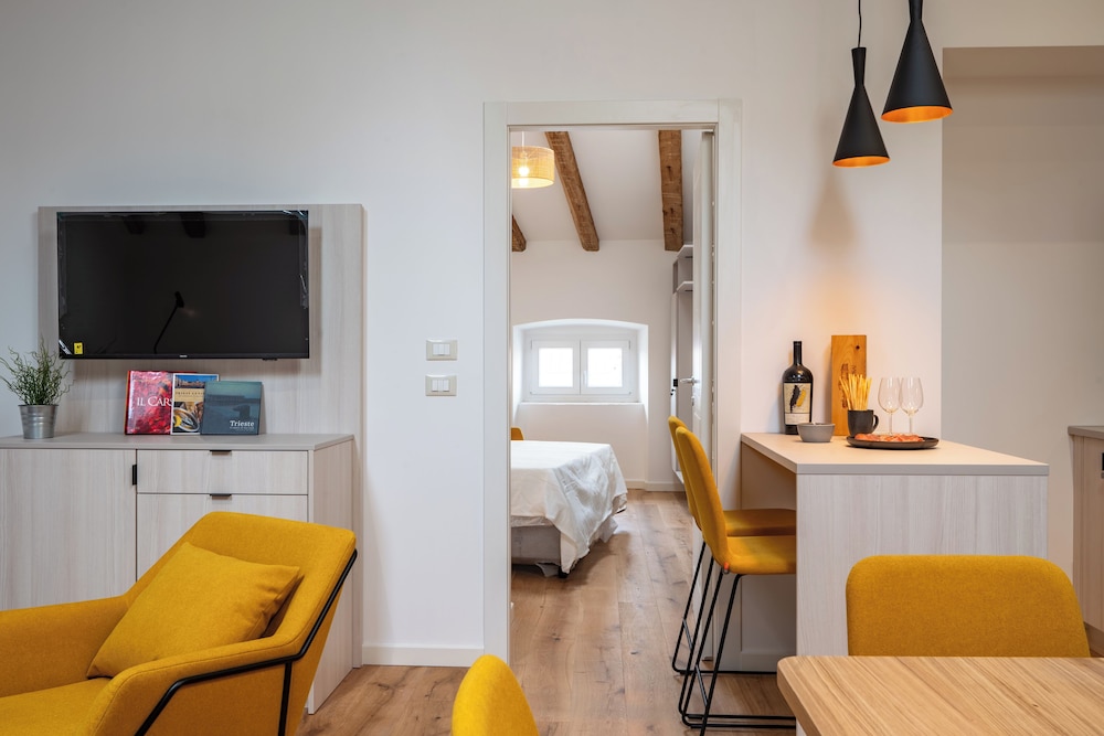 Comfort Studio, City View