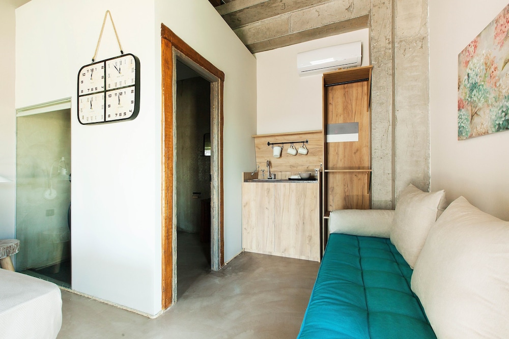 Junior Suite, Private Pool, Pool View photo 3