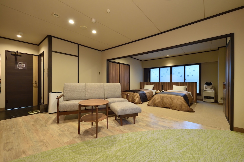 Western Deluxe Twin Room A , 39sqm, Non Smoking photo 1