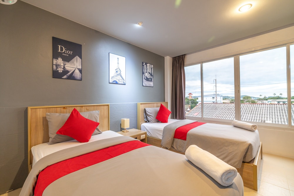 Standard Twin Room - Photo 2