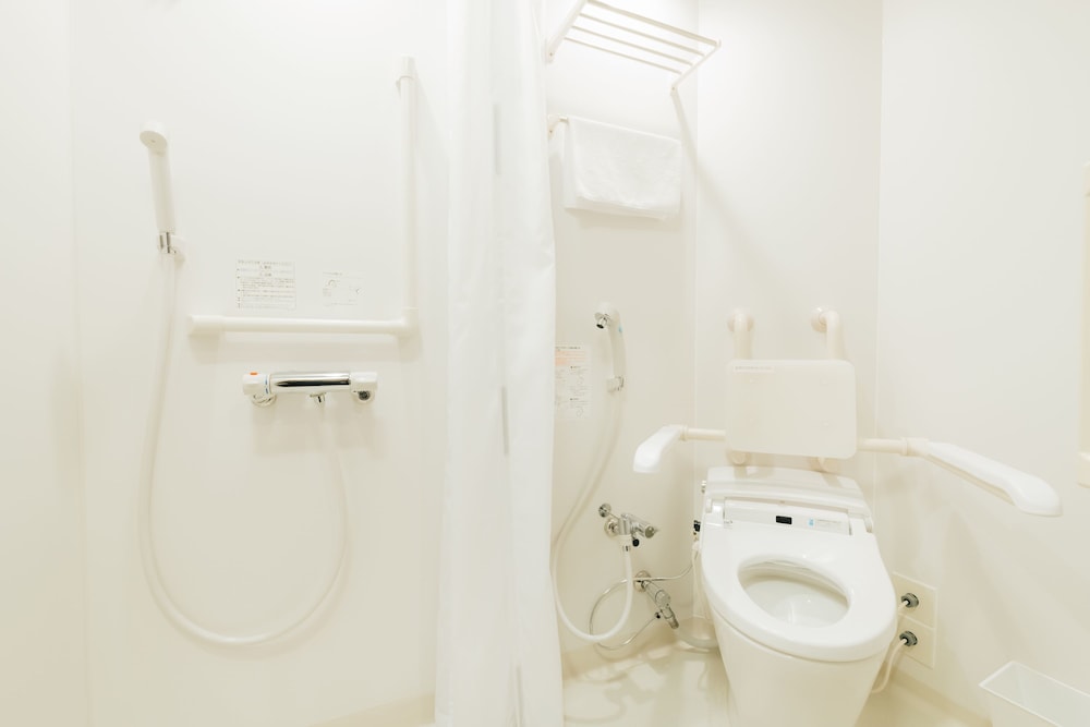 Room, Accessible photo 3