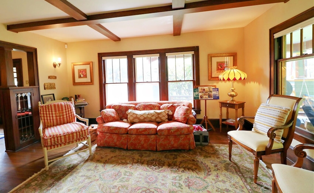 House, 3 Bedrooms photo 1