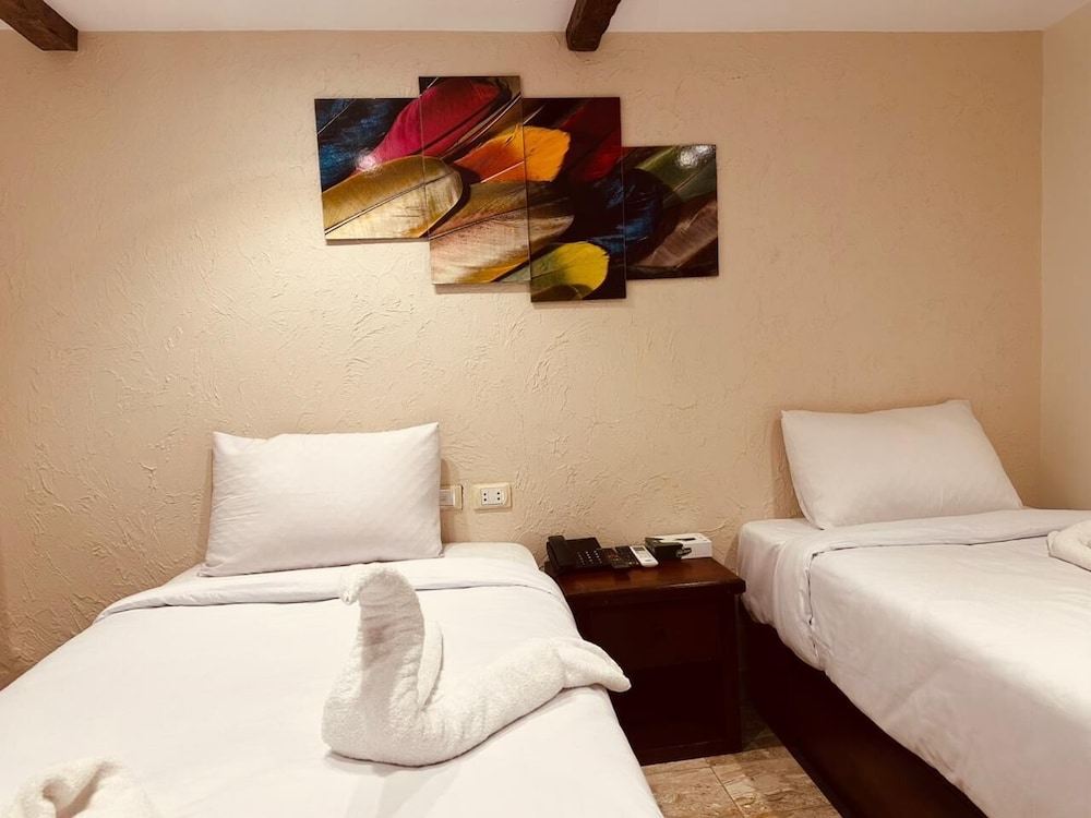 Deluxe Twin Room photo 2