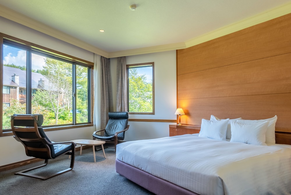 Grand Double Room, Non Smoking - Photo 3