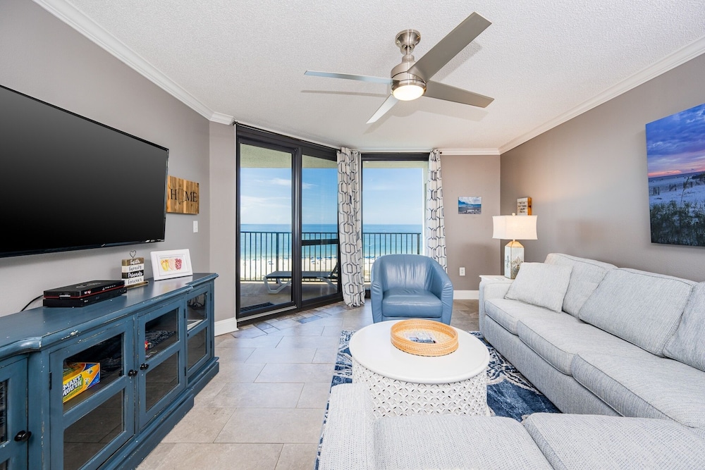 Condo, 2 Bedrooms