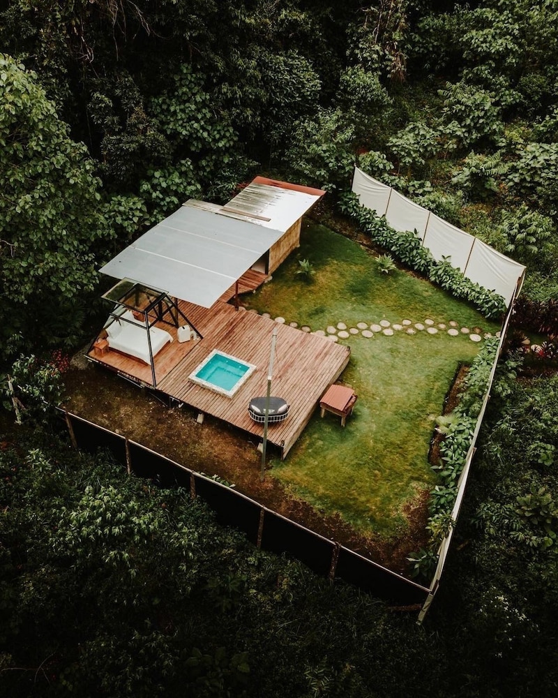Honeymoon Cabin photo 2