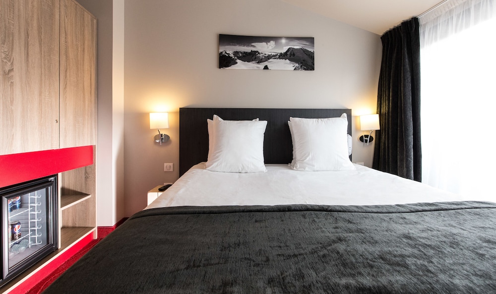 Superior Double Room, Resort View - Photo 4