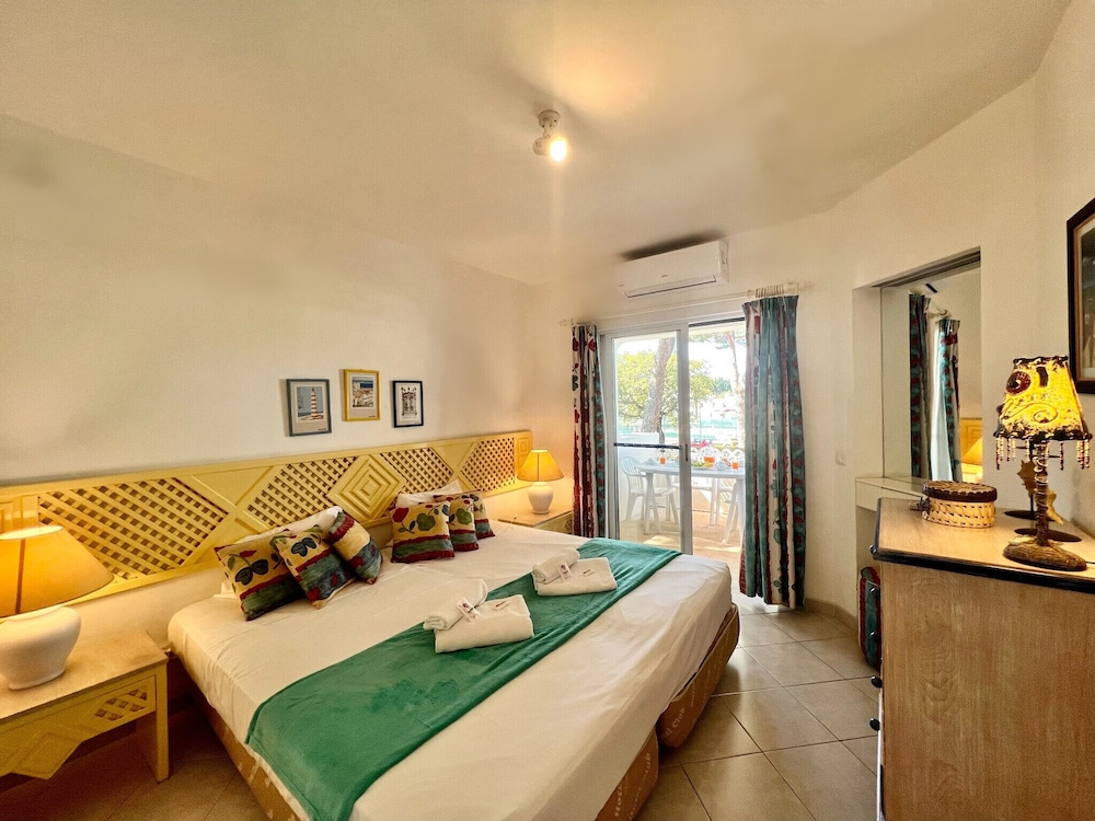 Apartment, 1 Bedroom, Pool Access