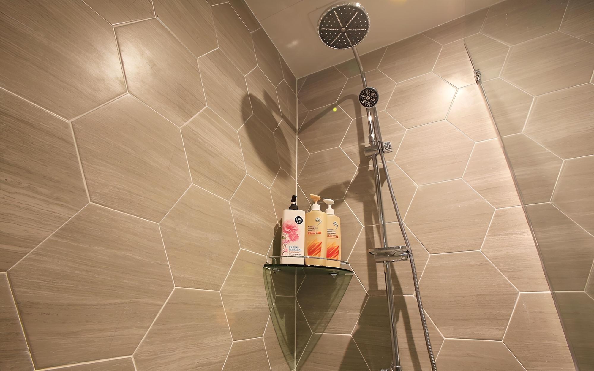 Room (Premium Twin (OTT Styler)) - Photo 17