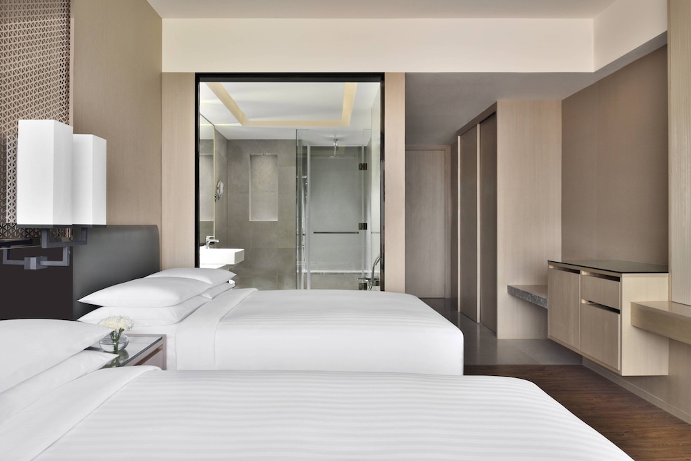 Club Room, 2 Double Beds - Photo 4