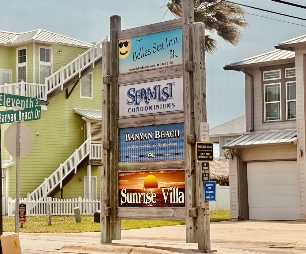Cristy's Crab Shack @ Sunrise Villas, Foto 23