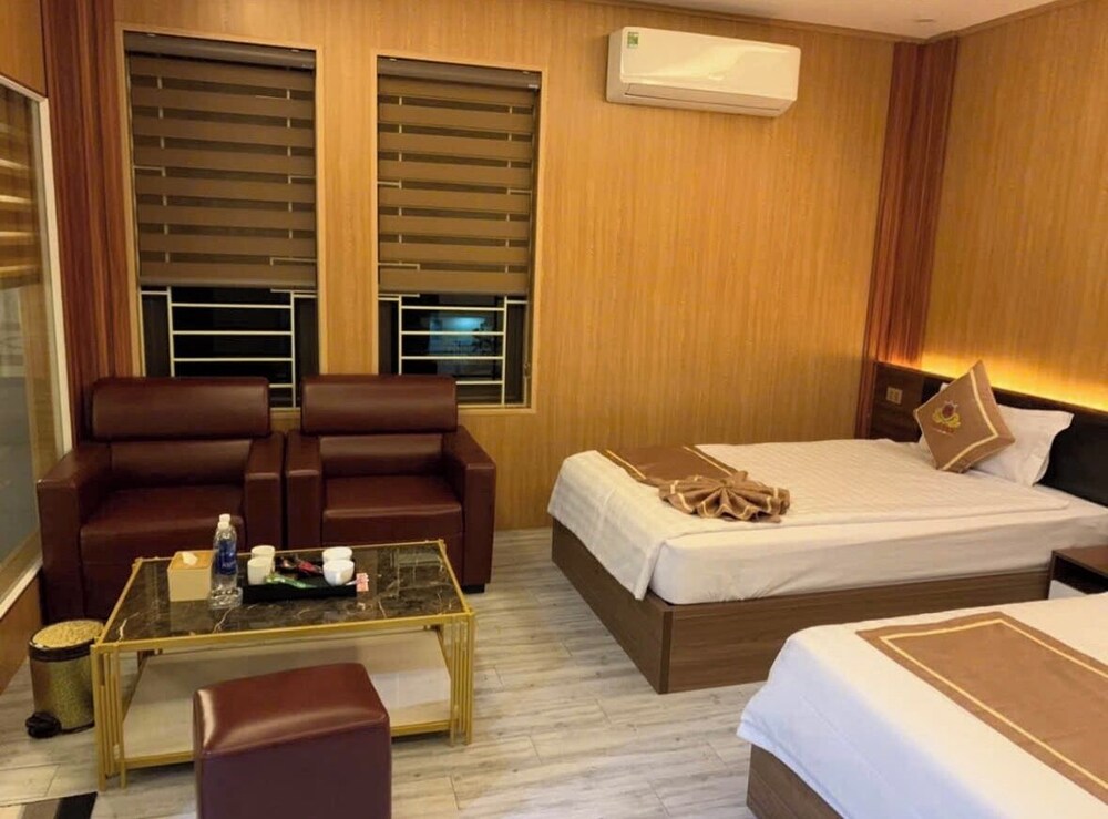 Basic Quadruple Room, Garden View