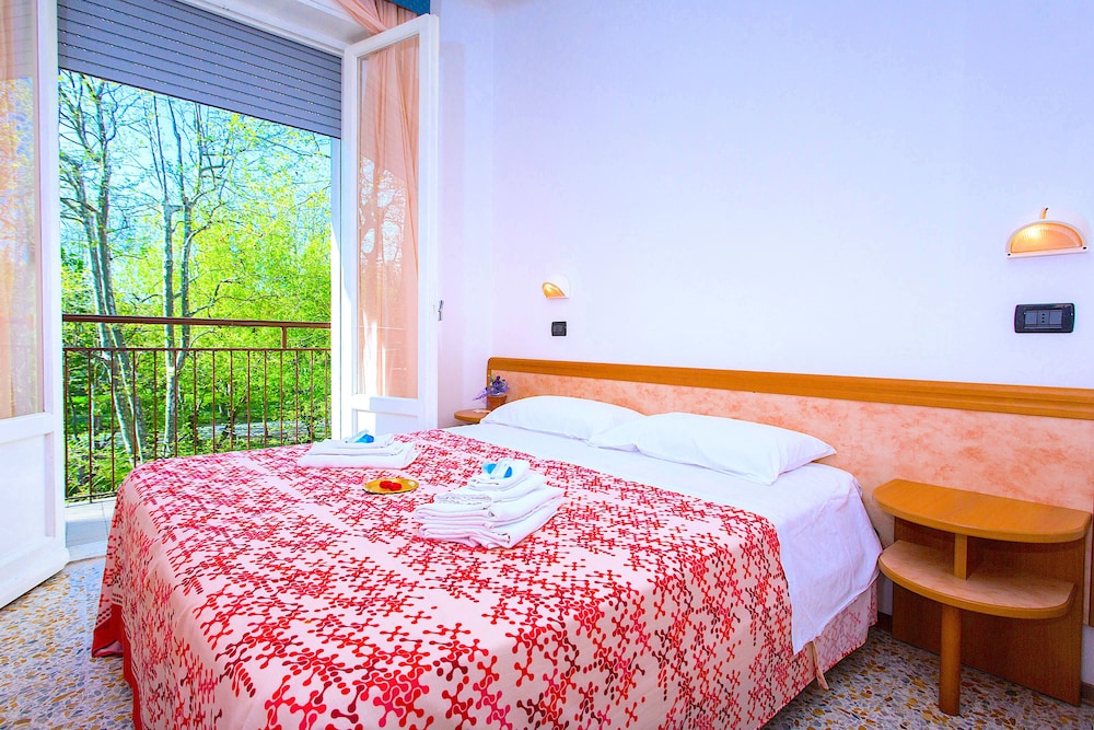 Family Room, 2 Bedrooms, Terrace photo 1