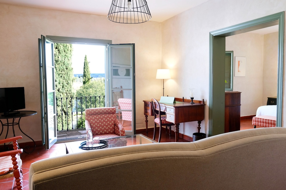 Junior Suite, 2 Twin Beds, Terrace - Photo 10