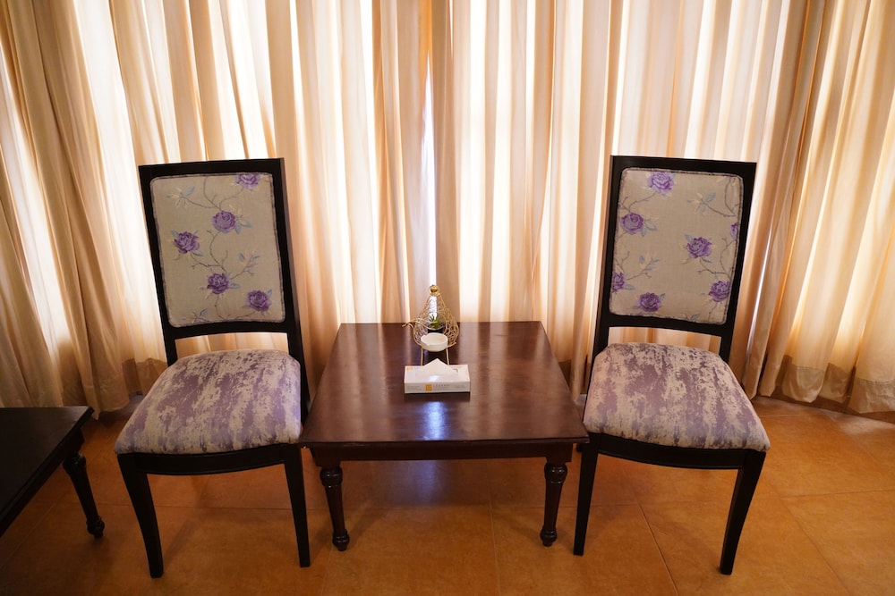 Executive Suite photo 3