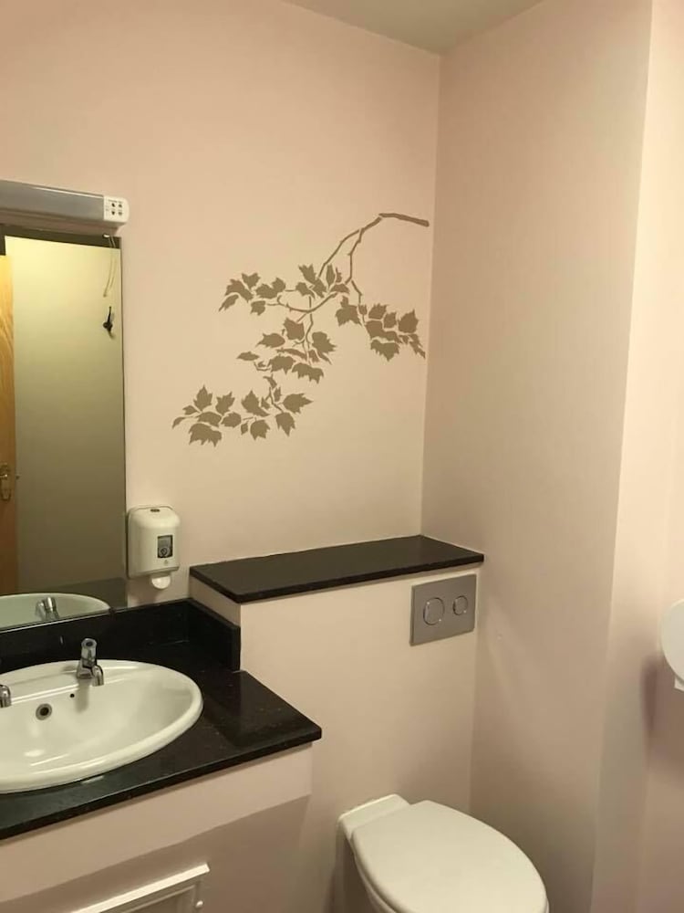 Twin Room Shared Facilities photo 3
