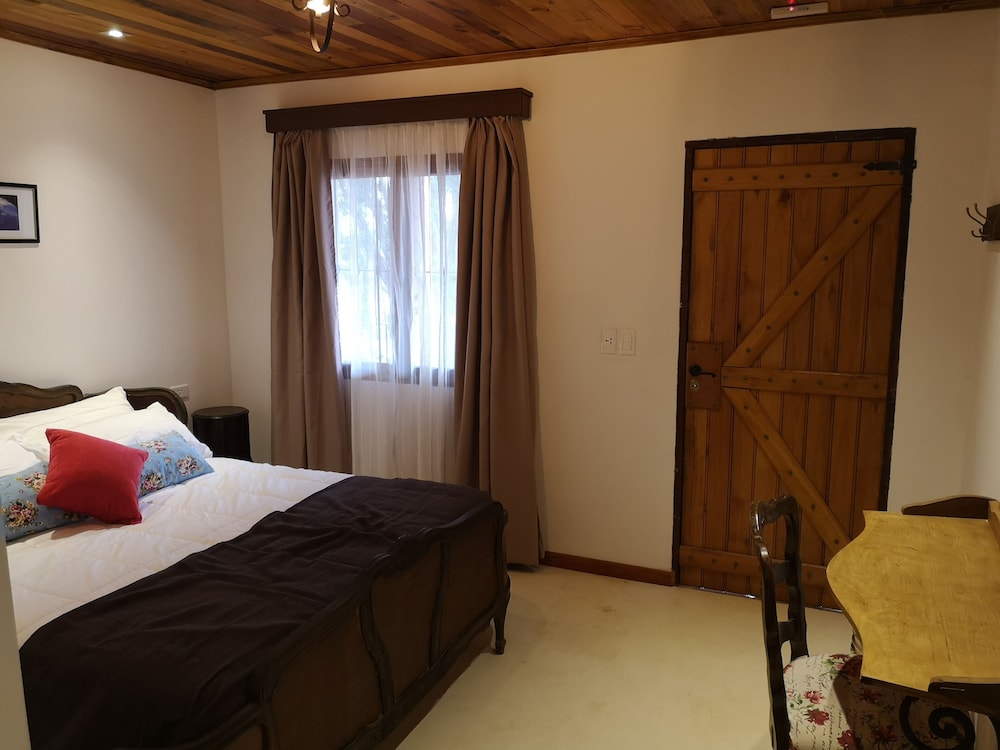 Standard Room photo 3