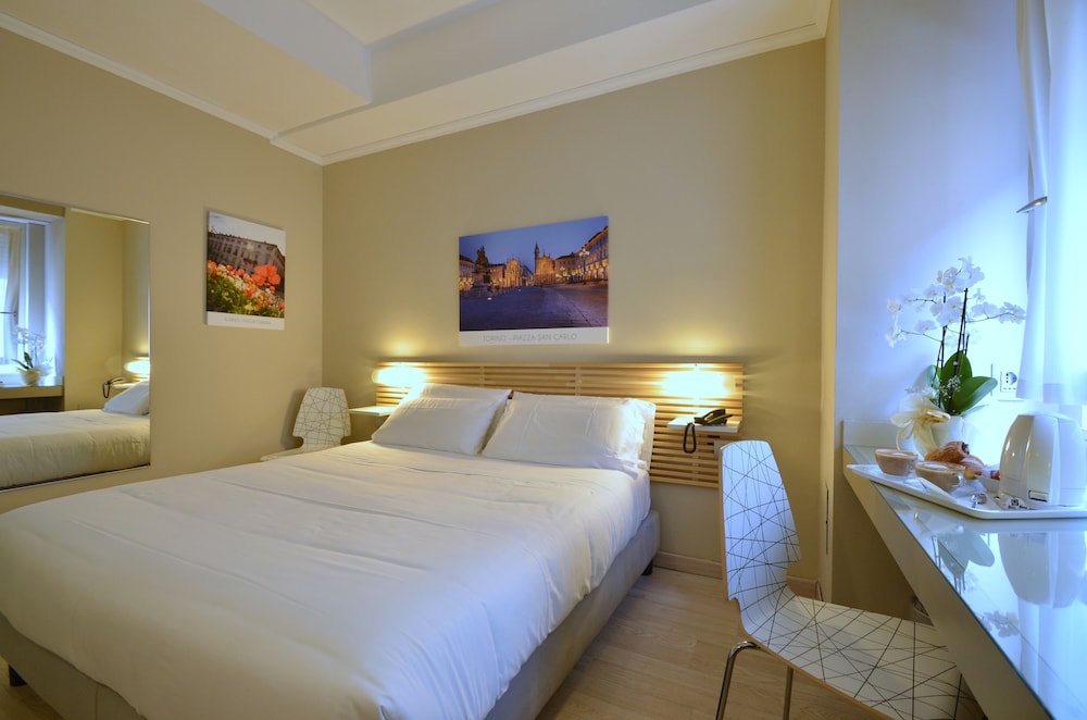 Double or Twin Room - Photo 1