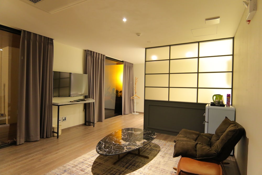 Suite, Terrace - Photo 11