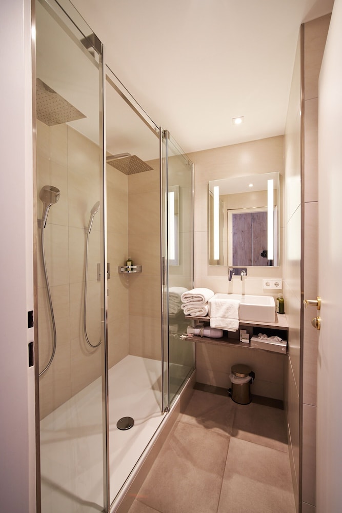 Honeymoon Double Room, Non Smoking, Hot Tub photo 3