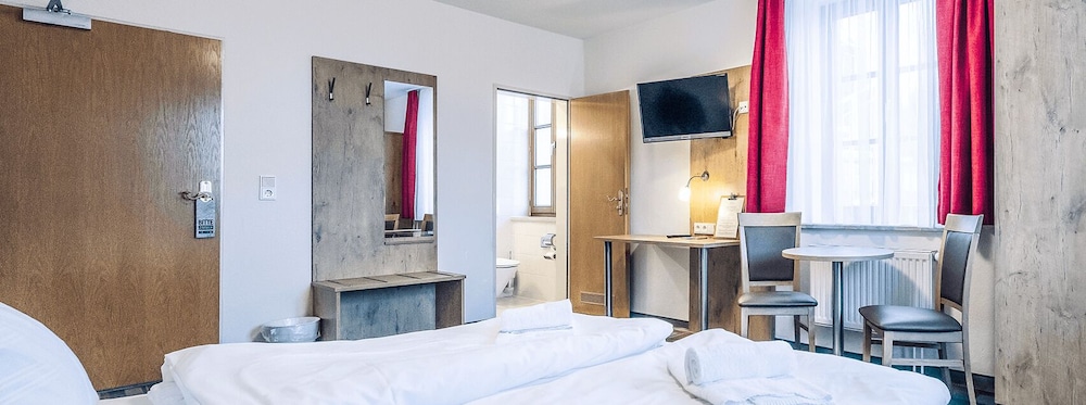 Double Room, Non Smoking photo 2