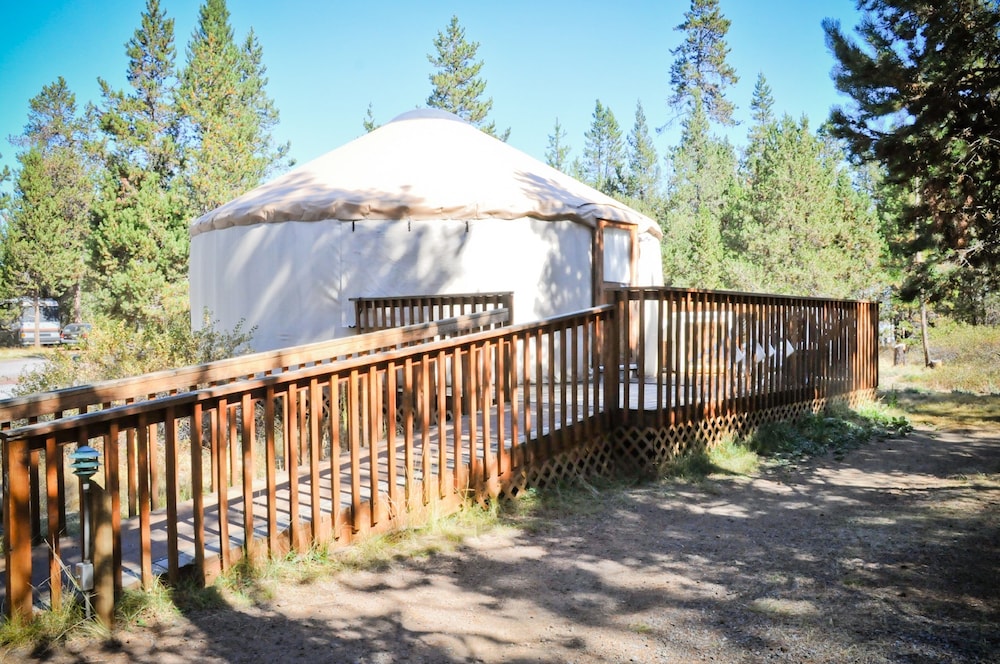 Room (Yurt, No Pets, Linens Available) photo 1