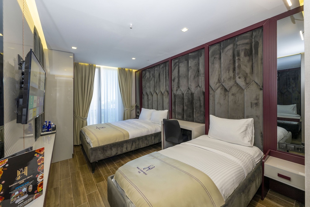 Deluxe Double or Twin Room - Photo 1