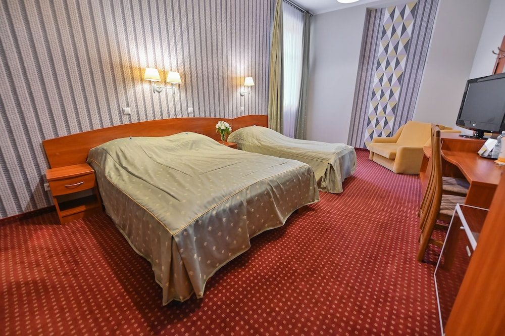 Triple Room (with extra bed) photo 2