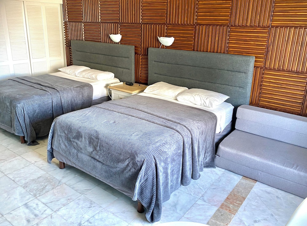 Quadruple Room..