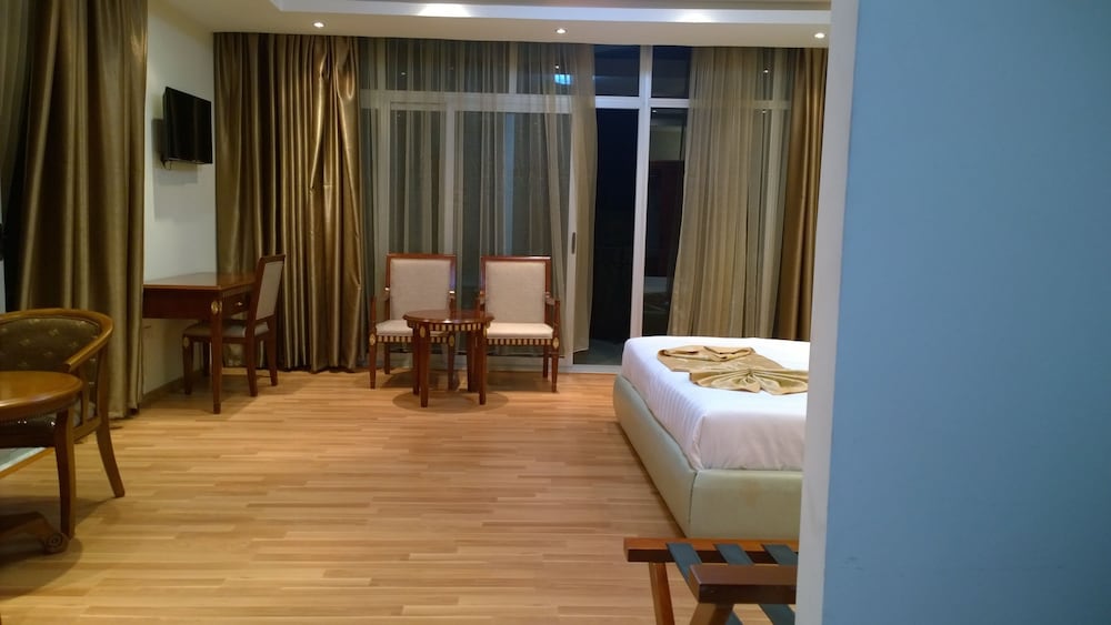 Suite photo 1
