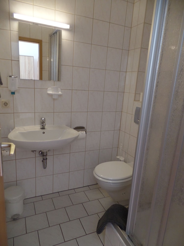 Basic Triple Room - Photo 5