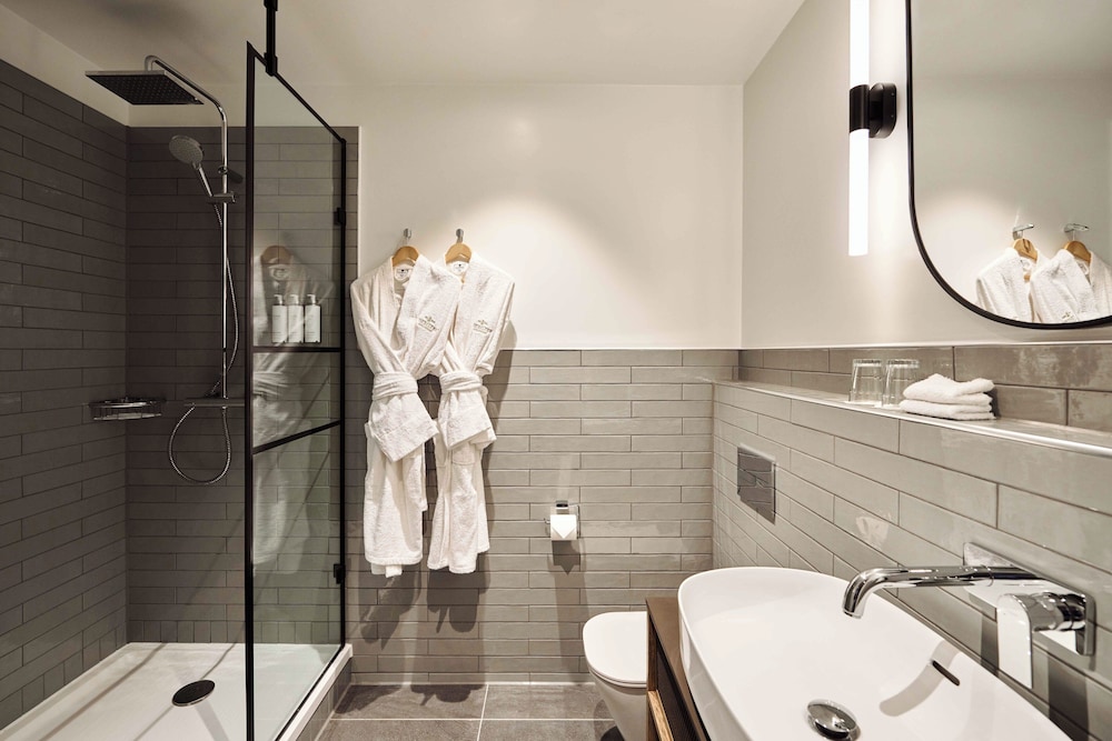 Brabazon House Suite photo 3
