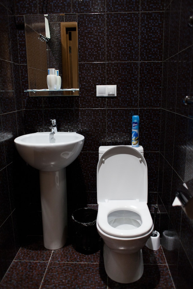 Standard Twin Room, Shared Bathroom photo 3