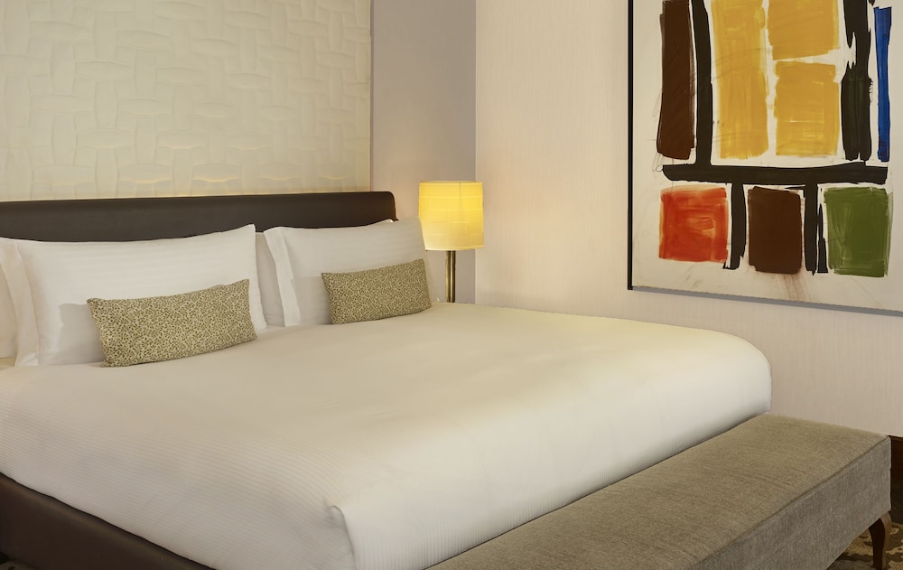 Suite, 1 King Bed (View)