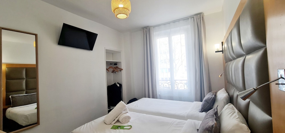 Classic Double or Twin Room photo 2