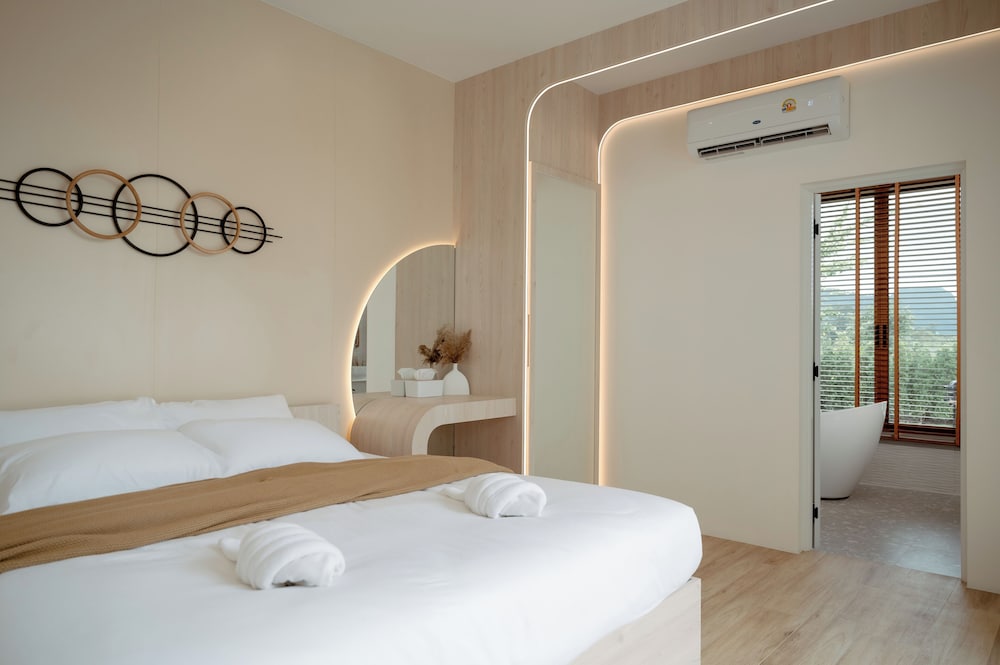 Luxury Villa photo 3
