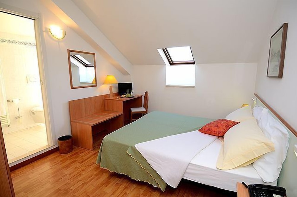 Economy Double or Twin Room - Photo 3