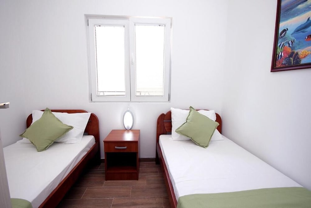 Classic Apartment photo 2